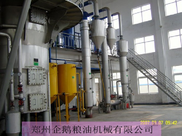 浸出油設(shè)備，浸出油設(shè)備哪家好，小型浸出設(shè)備，浸出器
